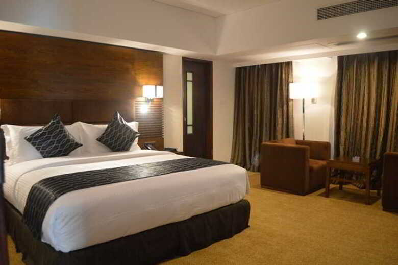 Hotel Long Beach Suites Dhaka