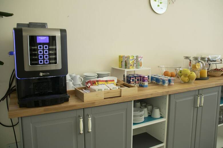 Hostal Alda Albor�n Rooms