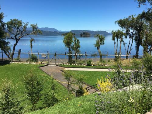Lodge Caba�as El Roble Lican Ray