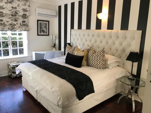 Hostal Valdior Guest House