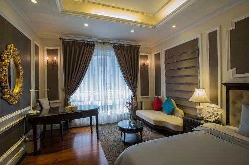 New Era Hotel