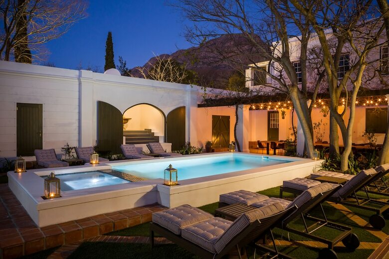 Hostal Akademie Street Boutique Hotel And Guesthouses