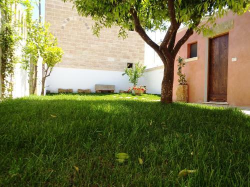 Hostal L' Adelaide