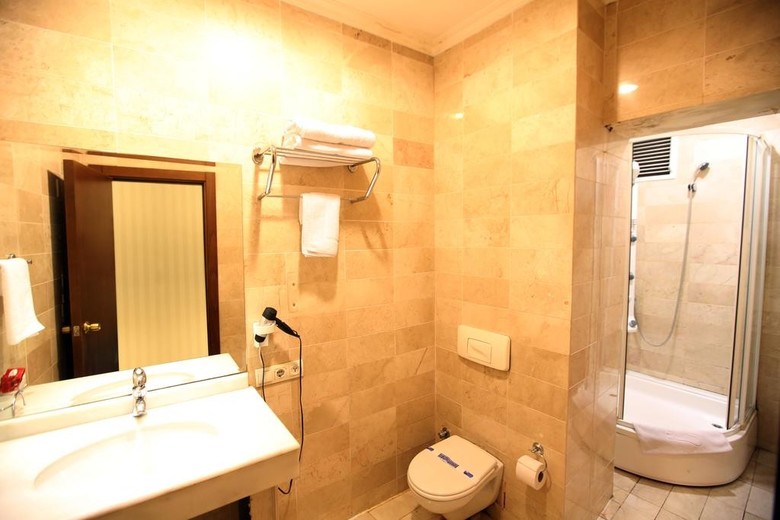 Nil Hotel