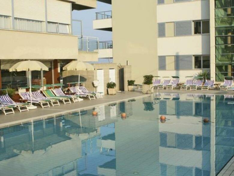 Hotel Ascot