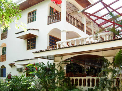 Hotel Tres Banderas
