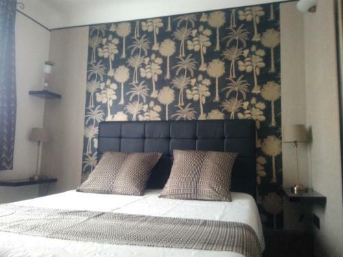 Hotel Le Charles Sanglier