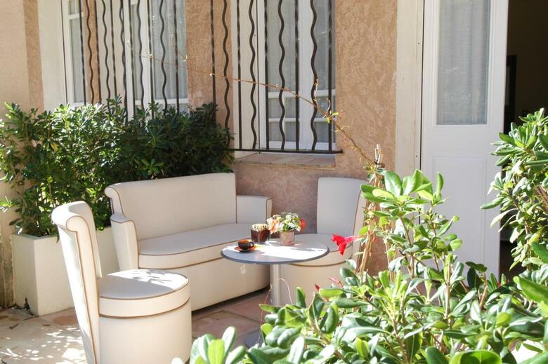 Hotel Royal Bon Repos