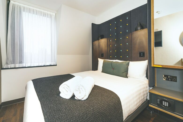 Point A Tune Hotel Liverpool Street