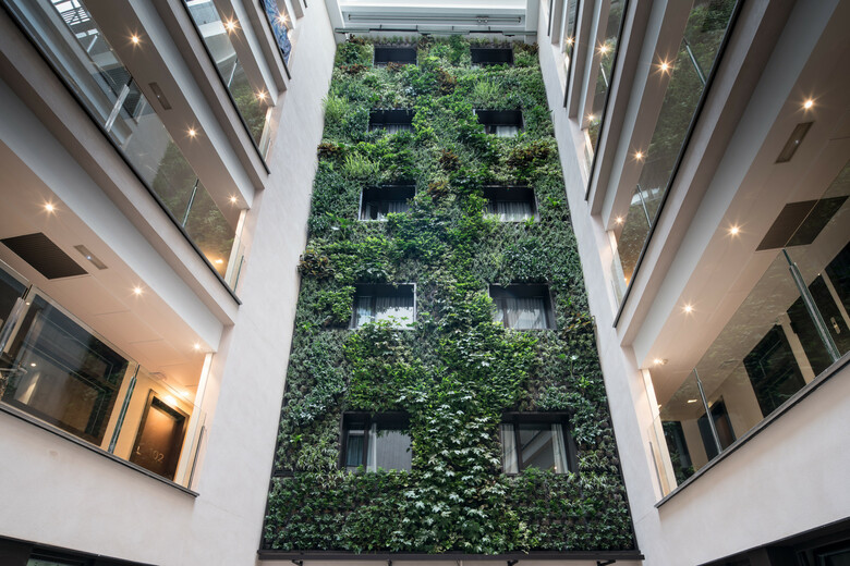 Hotel Catalonia Aviny�