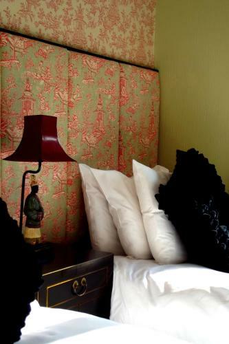 Beachlands Hotel