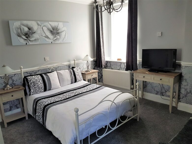 Hostal Oakover Guest House