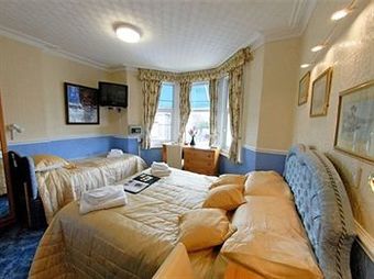Hostal Saxonia Guest House