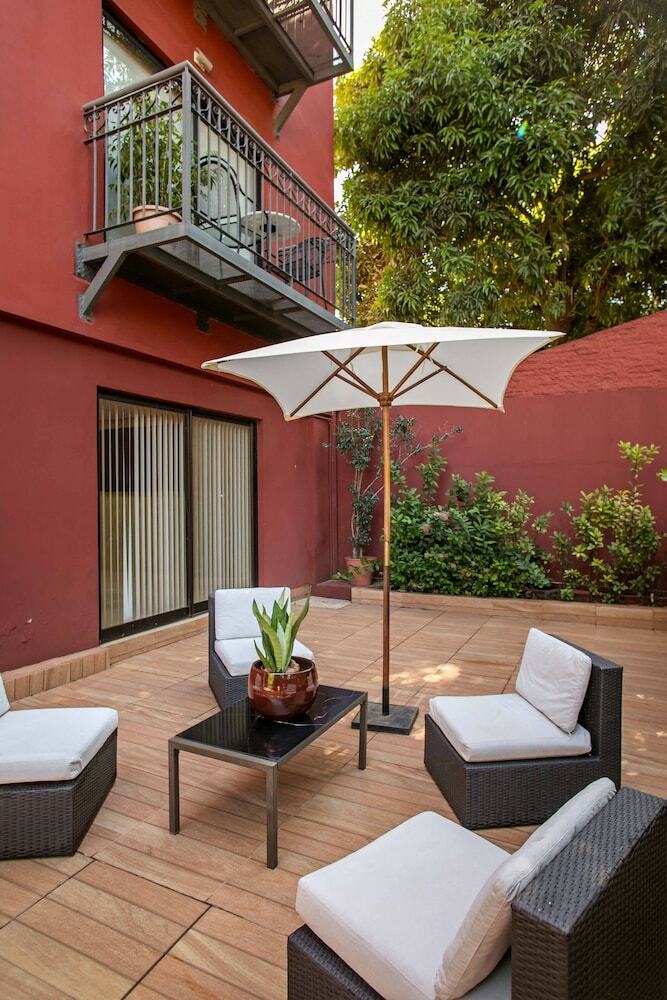 Las Lomas Casa Hotel