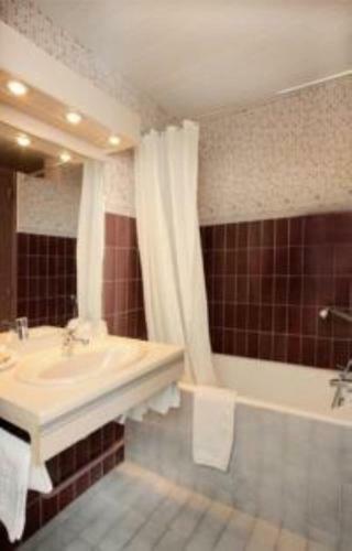 Hotel Adret
