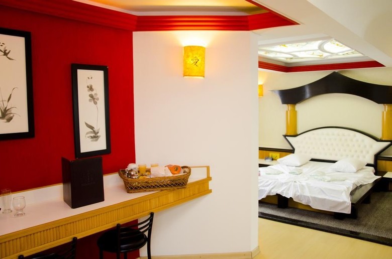Hotel Omega Palace