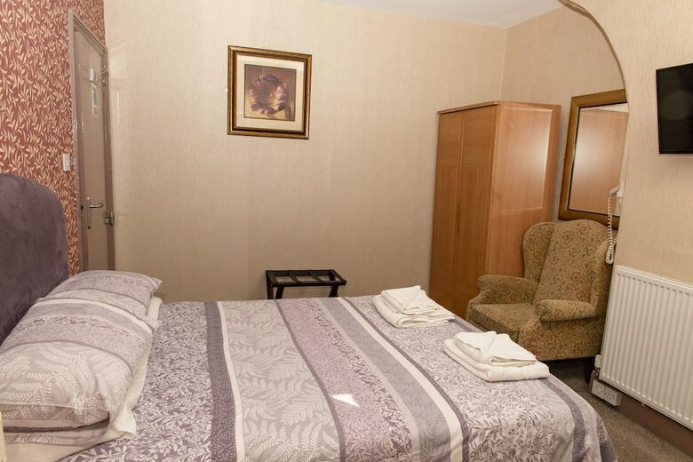 Hostal Eryl Mor Hotel