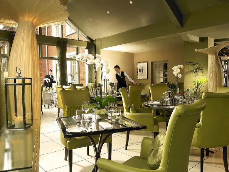 Hotel Hayfield Manor
