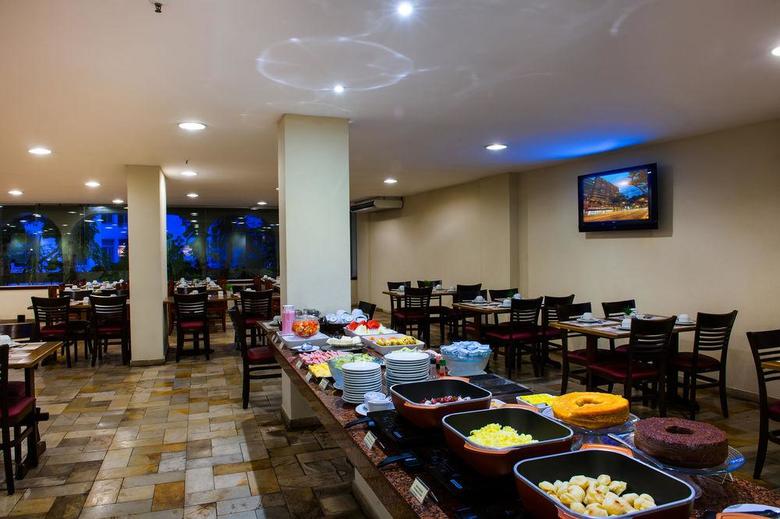 Hotel Copacabana Suites