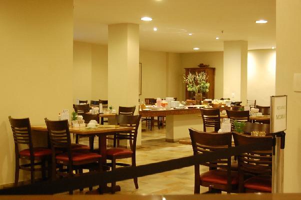 Hotel Copacabana Suites