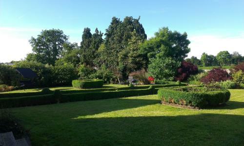 Hostal Otterstown House