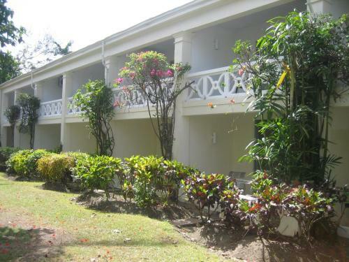 Hotel Discovery Bay By Rex Resorts