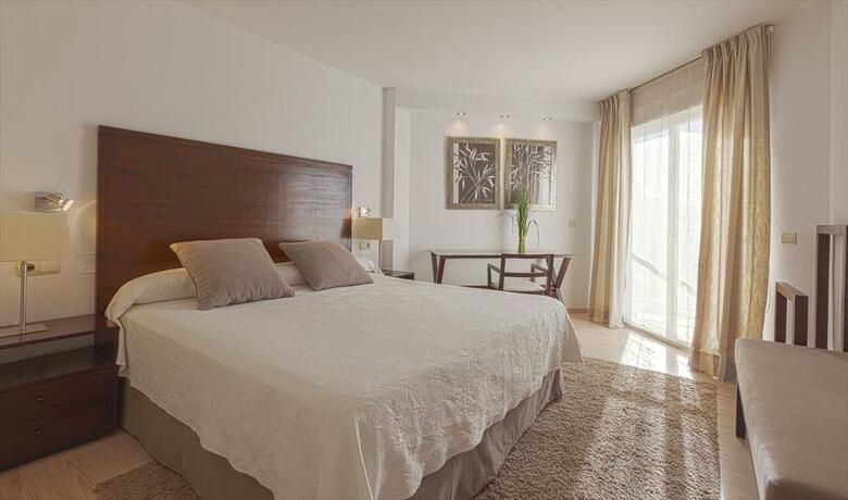 Aparthotel Can Salia