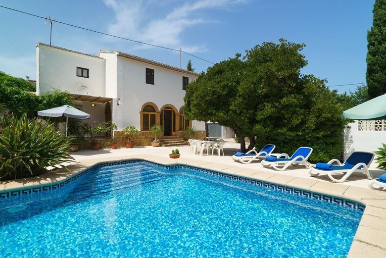 Casa Seniola