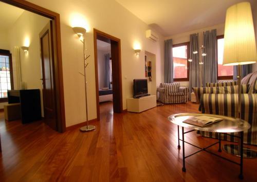 Sarai Apartments