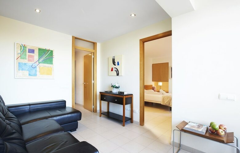 Ainb Diagonal Francesc Maci� Apartments