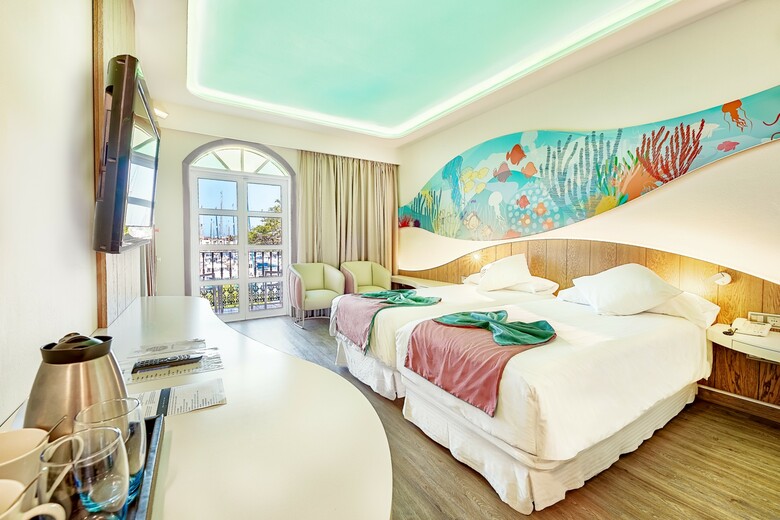 Hotel Livvo Puerto de Mog�n