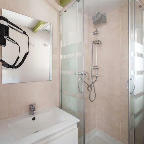 Hotel Camping El Garrofer