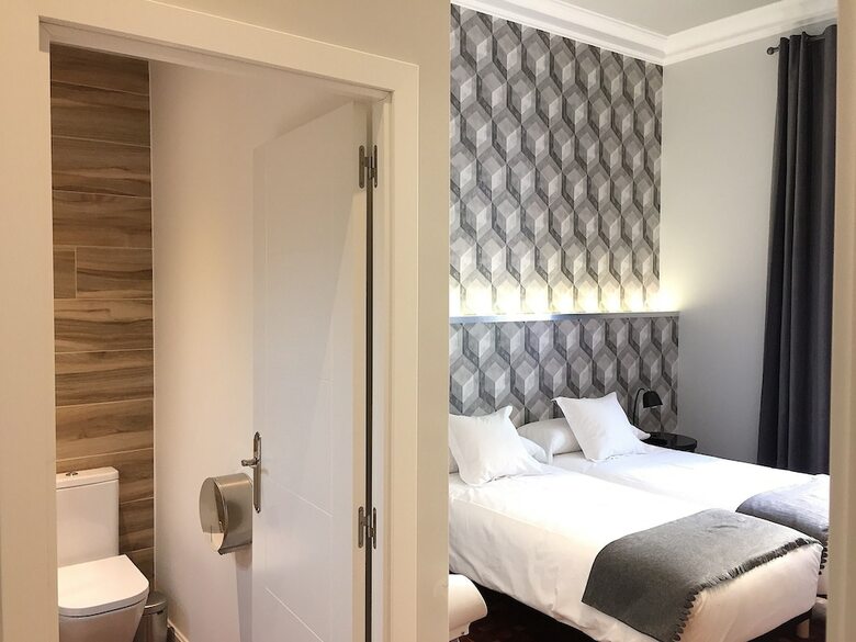 Hostal Hip Karma Hostel   Shared Rooms