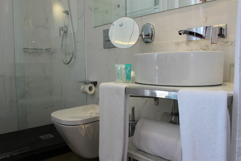 Hotel Boutique Caireles