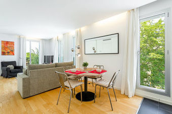 Apartamentos Homearound Rambla Suite & Pool