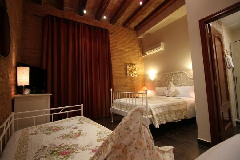 Hostal Orleans