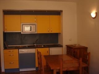 Villa Alquiler De Aptos. Candanchu