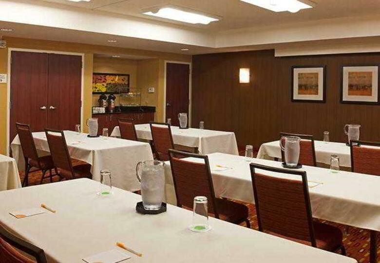 Hotel Courtyard By Marriott Orlando Airport
