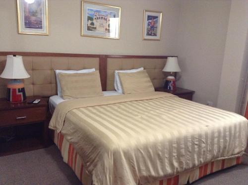 S.j. Suites Hotel
