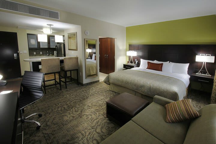 Hotel Staybridge Suites Chihuahua