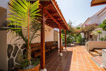 Aparthotel Ona Los Claveles
