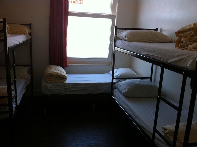 Amigo Budget Hostel