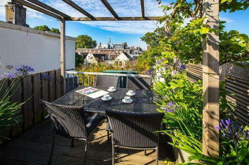 Dutch Masters Short Stay Apartments