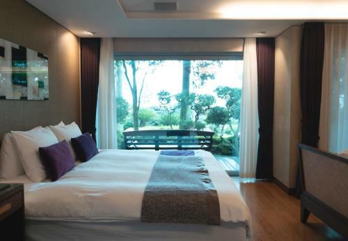 The Seaes Hotel & Resort