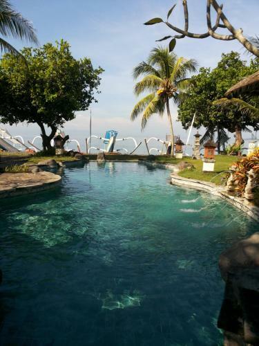 Abalone Resort