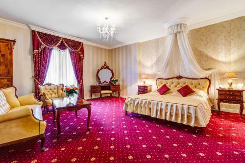 Hostal Paacyk Otrbusy Business & Spa