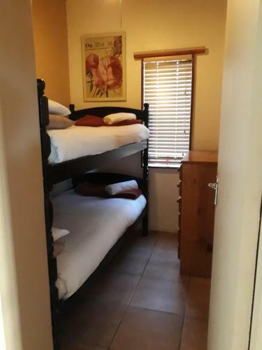 Gansbaai Town Lodge