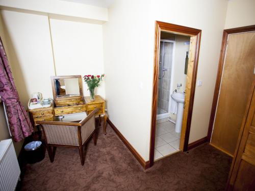 Fort Conan Hotel