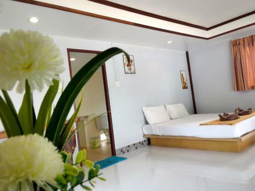 Hotel Freedom Hut