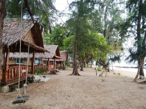 Hotel Freedom Hut